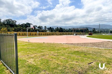 Property photo of 44 Bowral Crescent Tullimbar NSW 2527