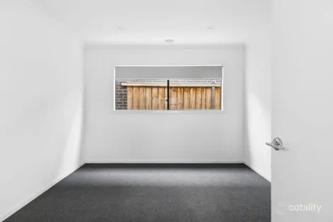 Property photo of 15 Catchment Drive Fraser Rise VIC 3336