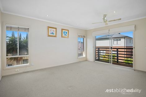 Property photo of 32 South Shore Avenue Point Cook VIC 3030