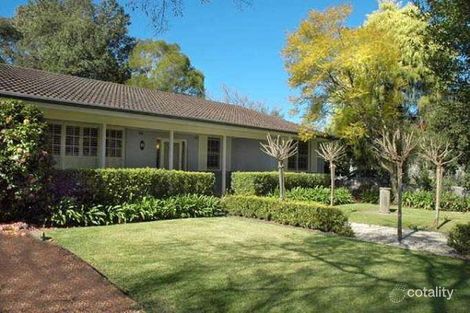 15 Fairlawn Ave, Turramurra, NSW 2074