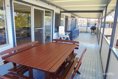 Property photo of 42 Aldinga Drive Wamberal NSW 2260