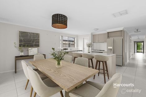 Property photo of 5 Weebill Way Pakenham VIC 3810