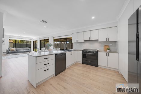 9 St Tropez Vsta, Ellenbrook, WA 6069