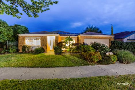 Property photo of 27 Hunt Club Boulevard Cranbourne East VIC 3977
