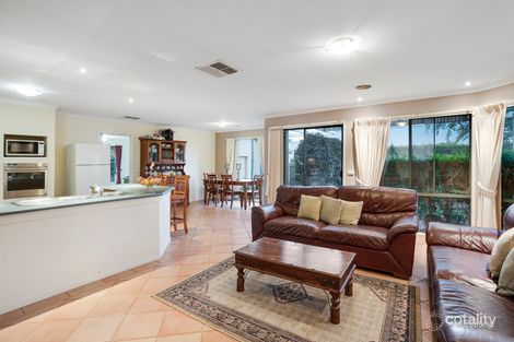 Property photo of 2 Glenn Court Rowville VIC 3178