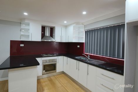 Property photo of 2 Batman Place St Johns Park NSW 2176