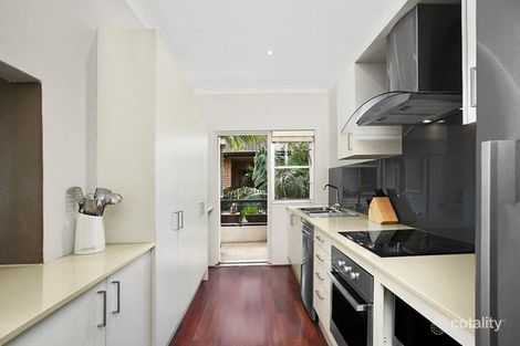 Property photo of 10/1-3 Norman Avenue Dolls Point NSW 2219