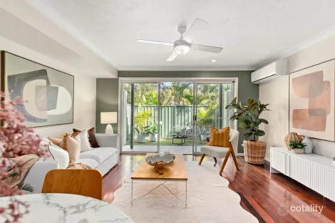 42/215 Cottesloe Dr, Mermaid Waters, QLD 4218
