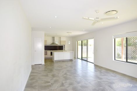 Property photo of 4 Kingfisher Street New Auckland QLD 4680