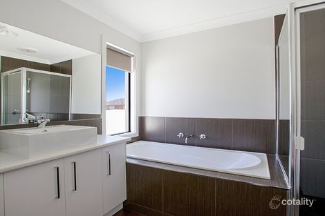 Property photo of 59 Keynes Circuit Fraser Rise VIC 3336