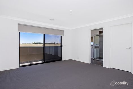 Property photo of 59 Keynes Circuit Fraser Rise VIC 3336