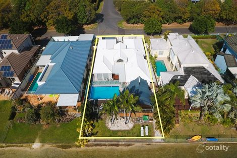 Property photo of 96 Cypress Drive Broadbeach Waters QLD 4218