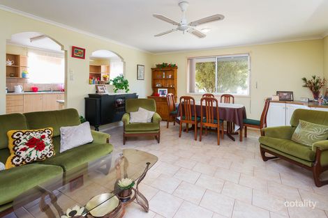 Property photo of 47 Bruce Avenue Paradise Point QLD 4216