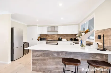 Property photo of 63 Amber Close Kelso NSW 2795