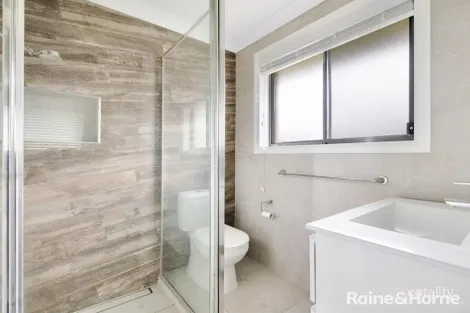 Property photo of 63 Amber Close Kelso NSW 2795