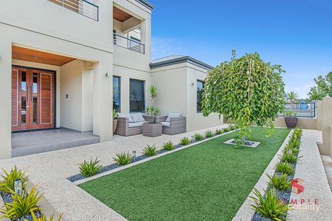 Property photo of 3 Hamelin Drive Lake Coogee WA 6166