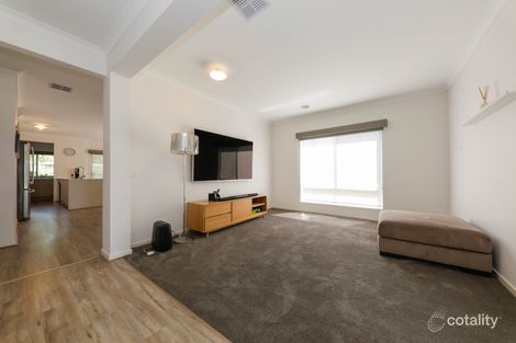 Property photo of 15 Highbury Road Clyde North VIC 3978