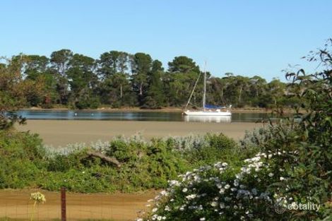Property photo of 31 Pipe Clay Esplanade Cremorne TAS 7024