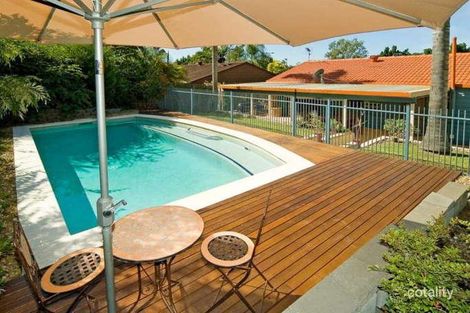 Property photo of 34 Discovery Drive Helensvale QLD 4212