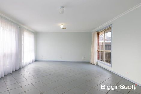 Property photo of 1/19 Bayliss Road Deer Park VIC 3023
