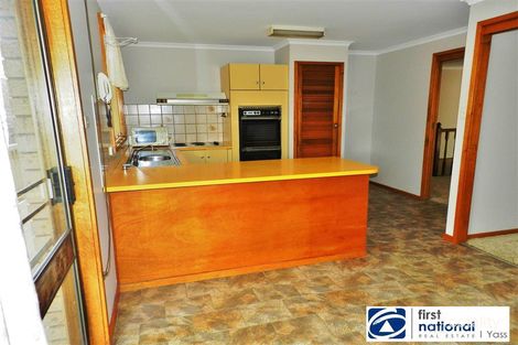 Property photo of 10 Victoria Street Yass NSW 2582