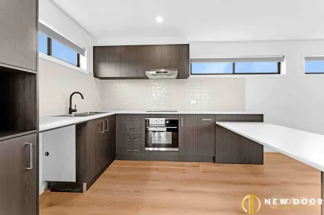 10 Pinkas St, Strathnairn, ACT 2615