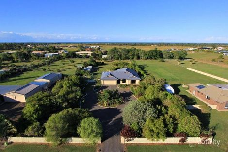 Property photo of 33 Spinnaker Boulevard Innes Park QLD 4670