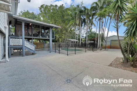 Property photo of 28 Robin Street Slade Point QLD 4740
