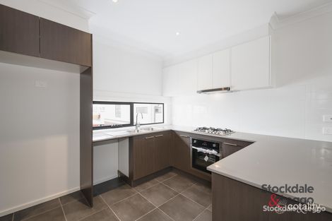 Property photo of 206 Henry Road Pakenham VIC 3810