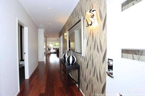 Property photo of 32 Severn Crescent North Lakes QLD 4509