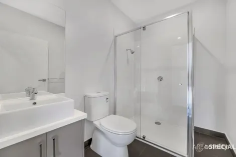 Property photo of 20 Push-Pea Way Cranbourne West VIC 3977