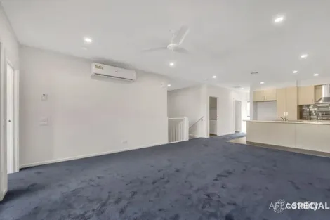 Property photo of 20 Push-Pea Way Cranbourne West VIC 3977