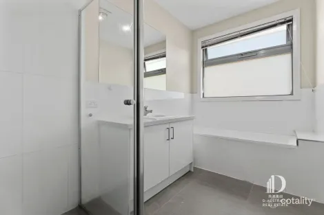 Property photo of 2/553 Elgar Road Mont Albert North VIC 3129