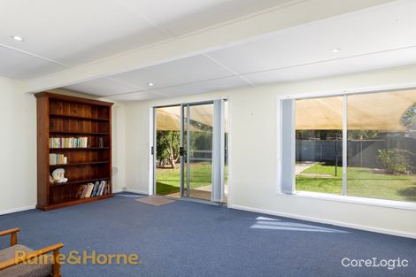 Property photo of 49 Tichborne Crescent Kooringal NSW 2650