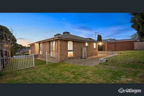 Property photo of 14 Stephens Close Endeavour Hills VIC 3802