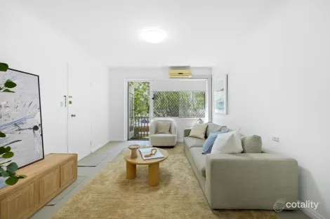 Property photo of 1/2-6 Marlene Crescent Greenacre NSW 2190