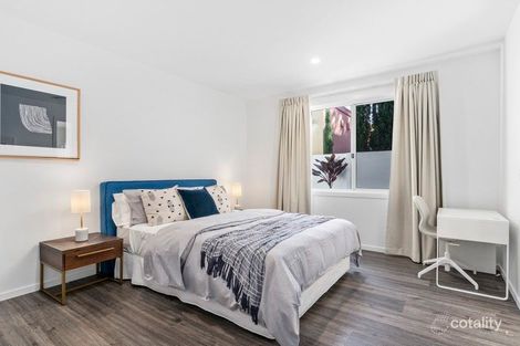 Property photo of 16 Nicklaus Court Merrimac QLD 4226