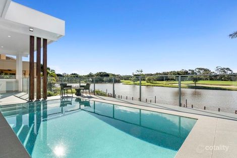 Property photo of 16 Nicklaus Court Merrimac QLD 4226