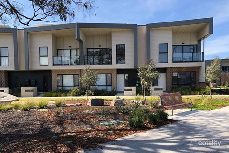 Property photo of 13 Malena Walk Avondale Heights VIC 3034