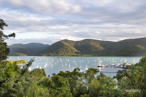 Property photo of 7 Neerim Crescent Shute Harbour QLD 4802