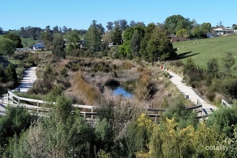 Property photo of 18 Kookaburra Grove Neerim South VIC 3831