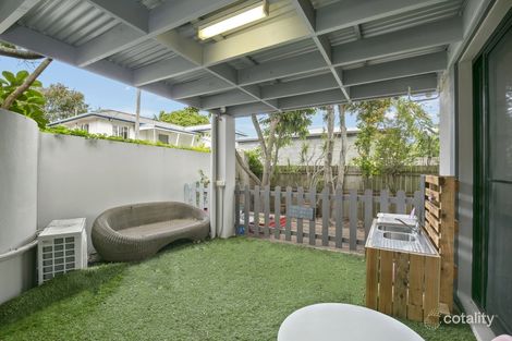 Property photo of 2/20-22 Broad Street Labrador QLD 4215