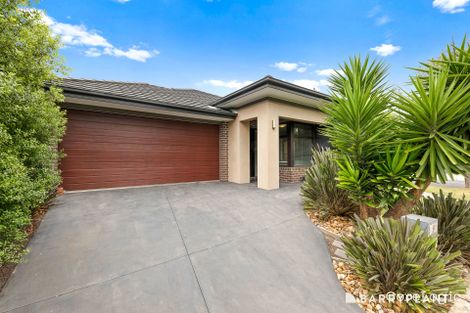 Property photo of 33 Murgese Circuit Clyde North VIC 3978
