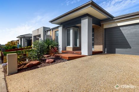 152 Lineham Dr, Cranbourne East, VIC 3977