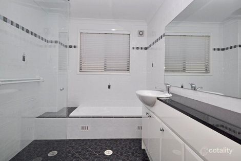 Property photo of 2/12 Jackson Lane Valentine NSW 2280