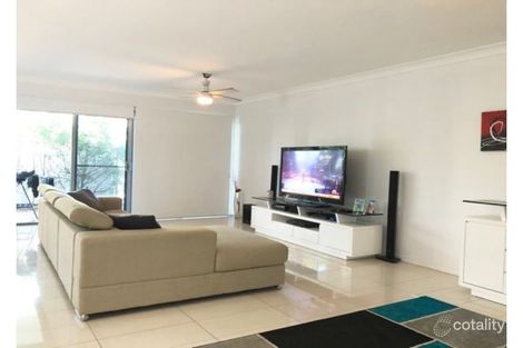 Property photo of 113/3 Compass Drive Biggera Waters QLD 4216