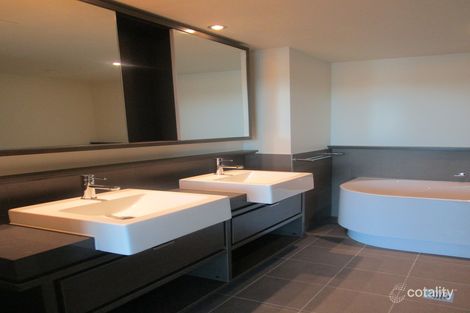 Property photo of 1403/9 Waterside Place Docklands VIC 3008