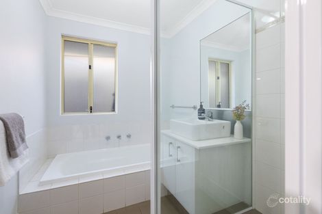Property photo of 1/33 Ellam Street St James WA 6102