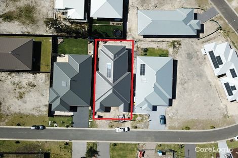 Property photo of 2/5 Sand Drift Way Vincentia NSW 2540