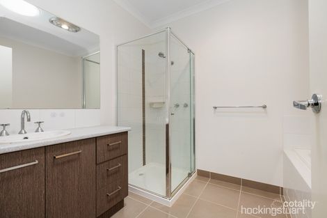 Property photo of 1/28 Bridlepath Drive Truganina VIC 3029